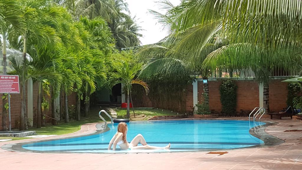 โวลกา อพาร์ตเมนต์ โฮเต็ล Hotel ฟานเที้ยต ภายนอก รูปภาพ